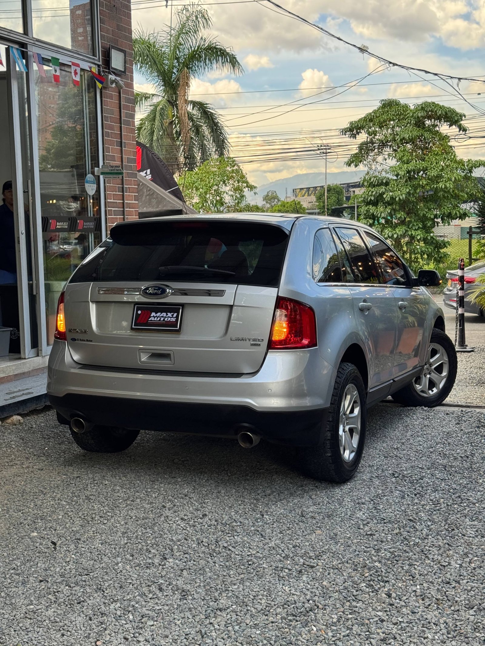 FORD EDGE LIMITED 3.5 AT 4X4