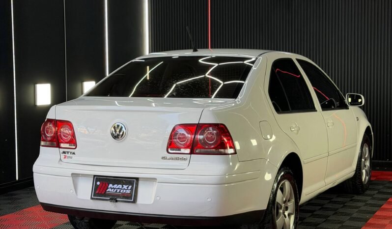 
								VOLKSWAGEN JETTA CLASSIC EUROPA MT 2.0 full									