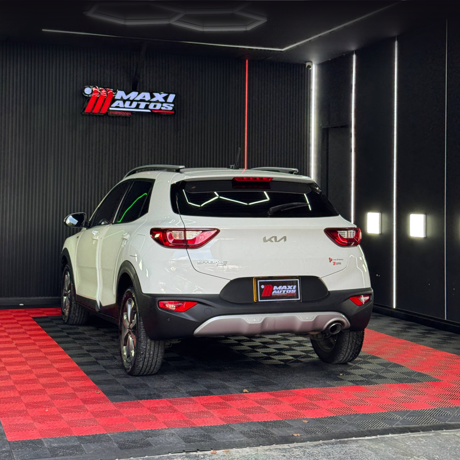 KIA STONIC ZENITH 2023 HIBRIDA MEC