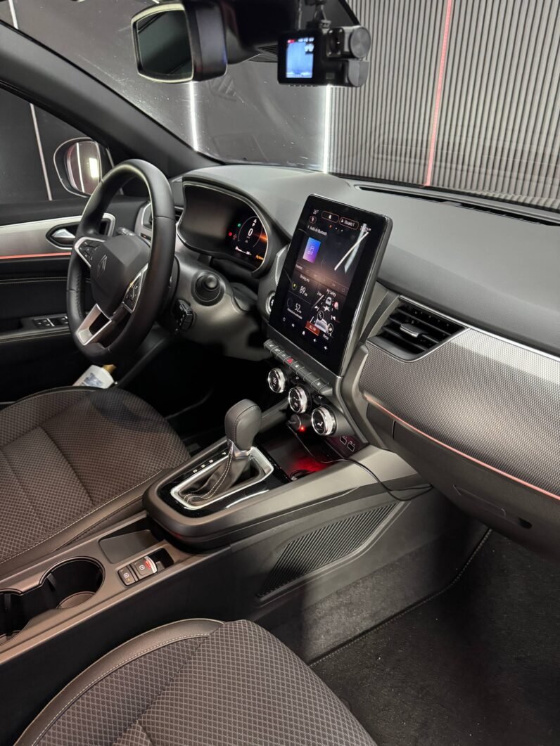 
								RENAULT ARKANA TECHNO 1.3L HIBRIDO full									