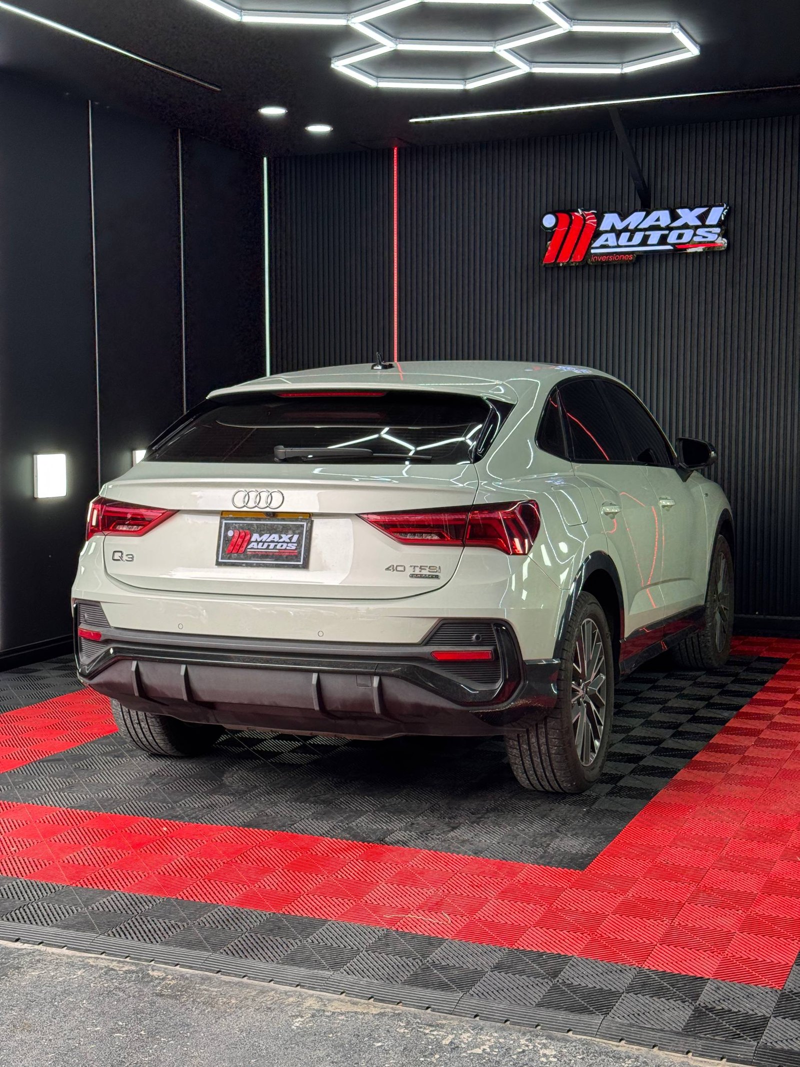 AUDI Q3 SPORTBACK AT 4X4