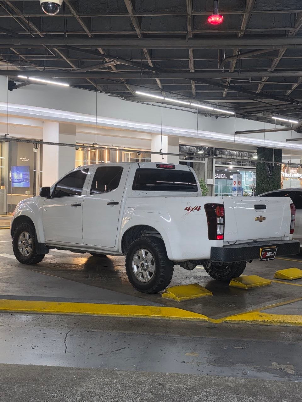 CHEVROLET DMAX  DOBLE CABINA  2.5 4X4