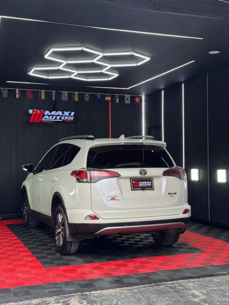 
								TOYOTA RAV4 STREET 2.0L AT 4×2 full									