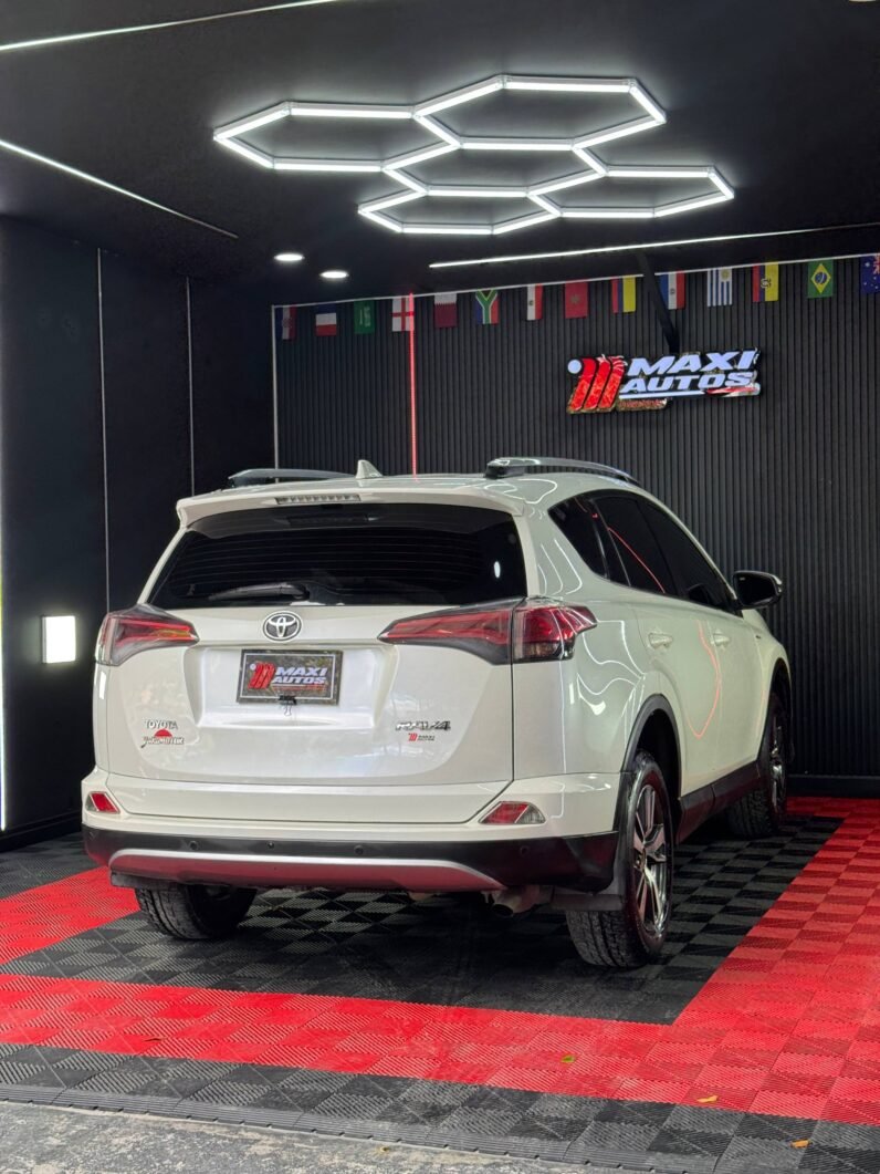 
								TOYOTA RAV4 STREET 2.0L AT 4×2 full									
