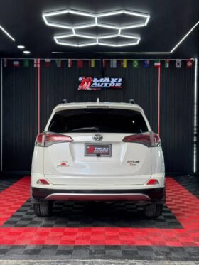 TOYOTA RAV4 STREET 2.0L AT 4×2