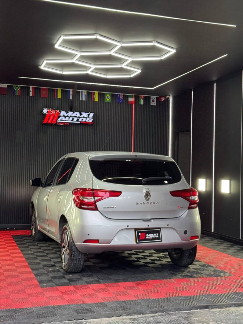 
								RENAULT SANDERO LIFE+ 1.6 MT full									