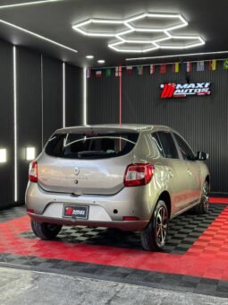 
										RENAULT SANDERO TRIPADVISOR MT 1.6 full									