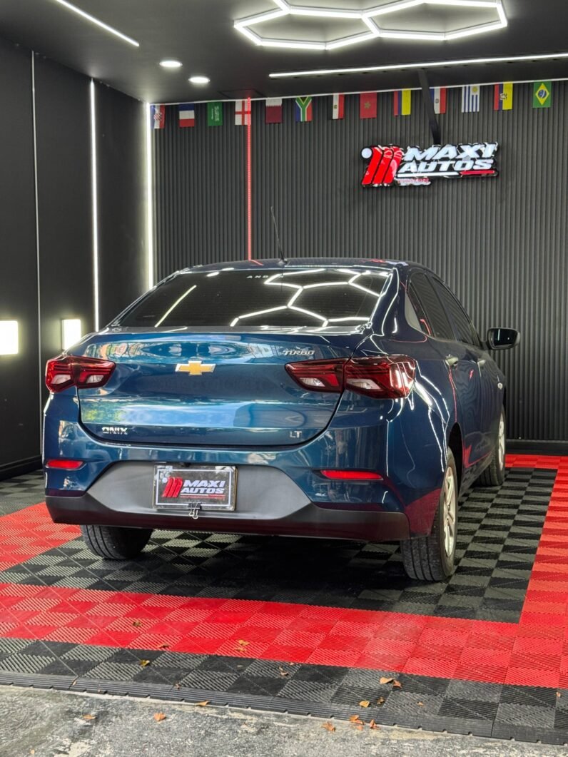 
								CHEVROLET ONIX LT TURBO 1.0 SEDAN AT full									