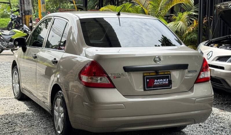 
								NISSAN TIIDA SEDAN MIIO MT 1.8L full									
