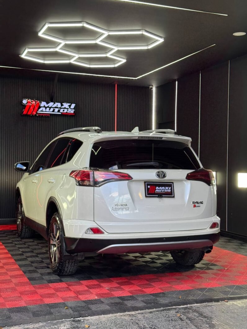 
								TOYOTA RAV4 STREET 2.0L AT 4×2 full									