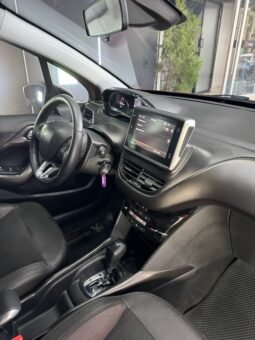 
										PEUGEOT 2008 ACTIV 1.6 AUT full									