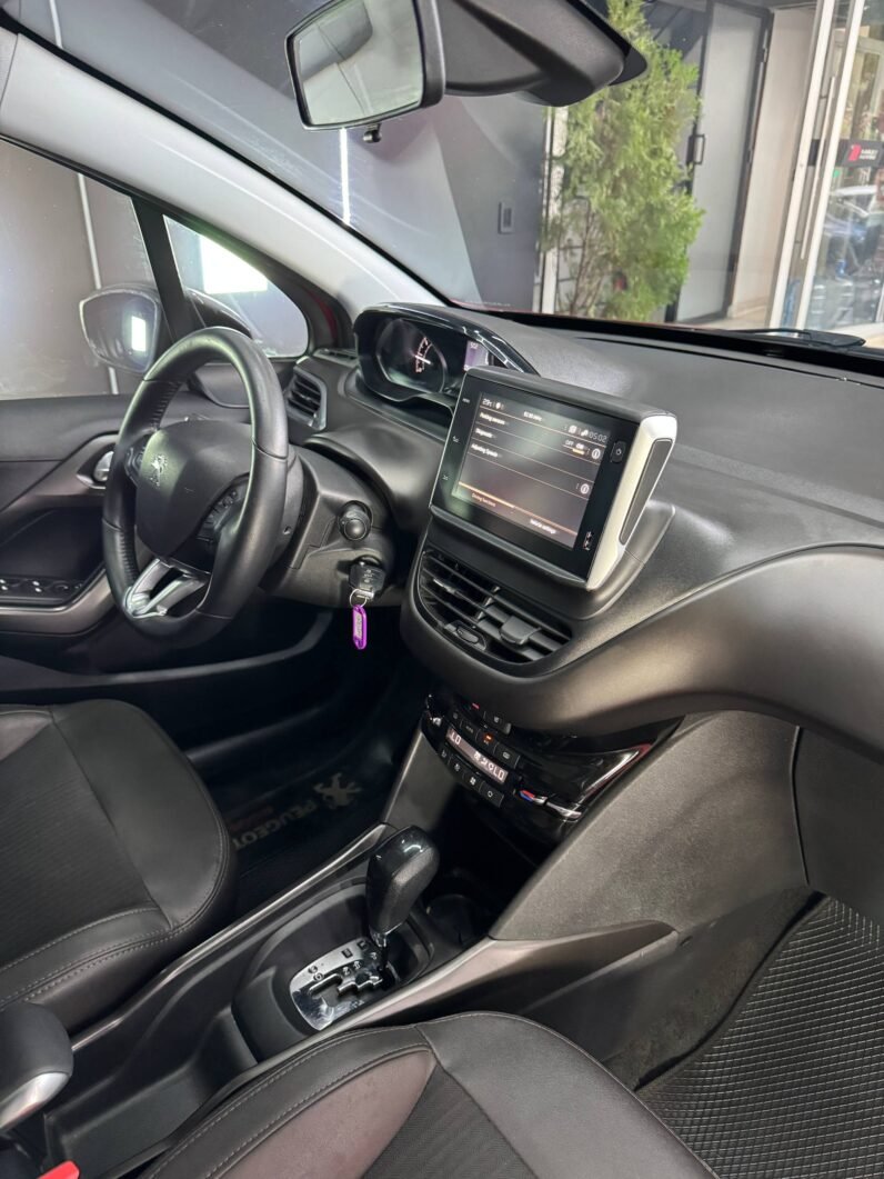 
								PEUGEOT 2008 ACTIV 1.6 AUT full									