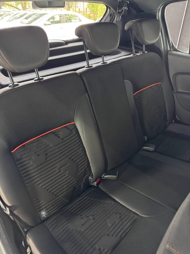 
								RENAULT STEPWAY INTENS AUT CVT 1.6 full									