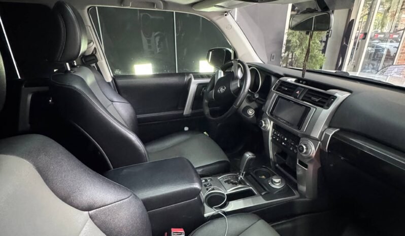 
								TOYOTA 4RUNNER SR5 4.0 AT 4X4 full									