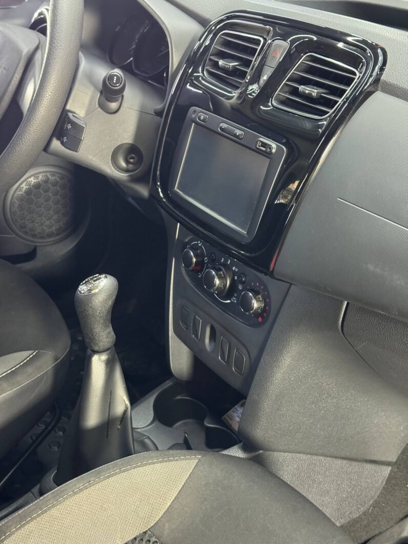 
								RENAULT SANDERO TRIPADVISOR MT 1.6 full									