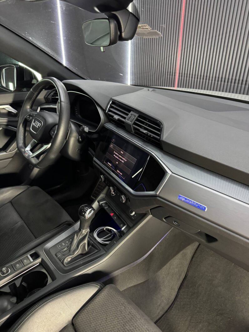 
								AUDI Q3 SPORTBACK AT 4X4 full									