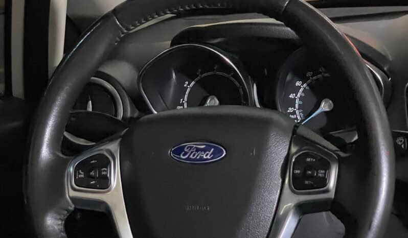 
								FORD FIESTA TITANIUM AT 1.6 full									