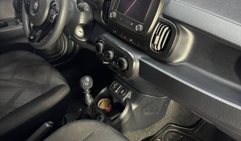 
								FIAT MOBI EASY MT 1.0L full									