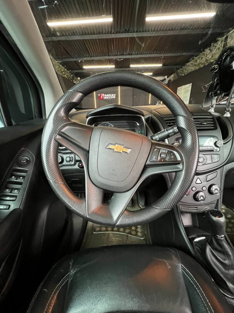 
								CHEVROLET TRACKER LS MT 1.8 4X2 full									