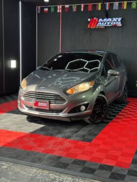 FORD FIESTA TITANIUM AT 1.6