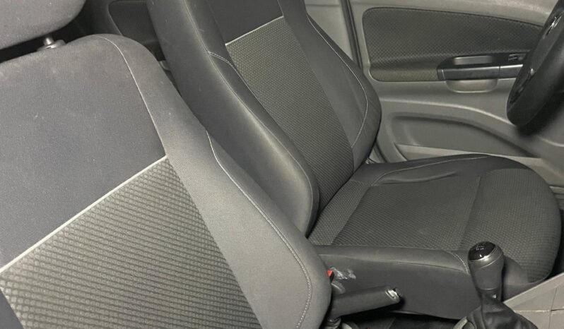 
								VOLKSWAGEN GOL HIGHLINE MT 1.6 full									