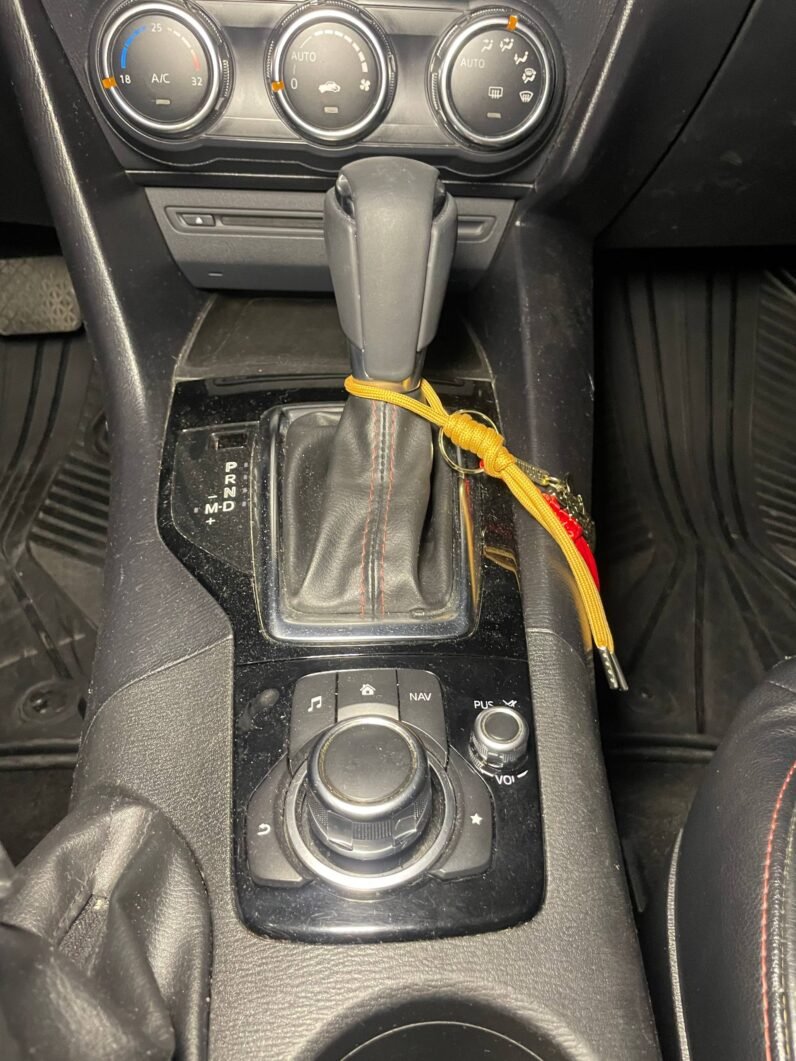 
								MAZDA 3 GRAND TOURING 2.0 AT full									