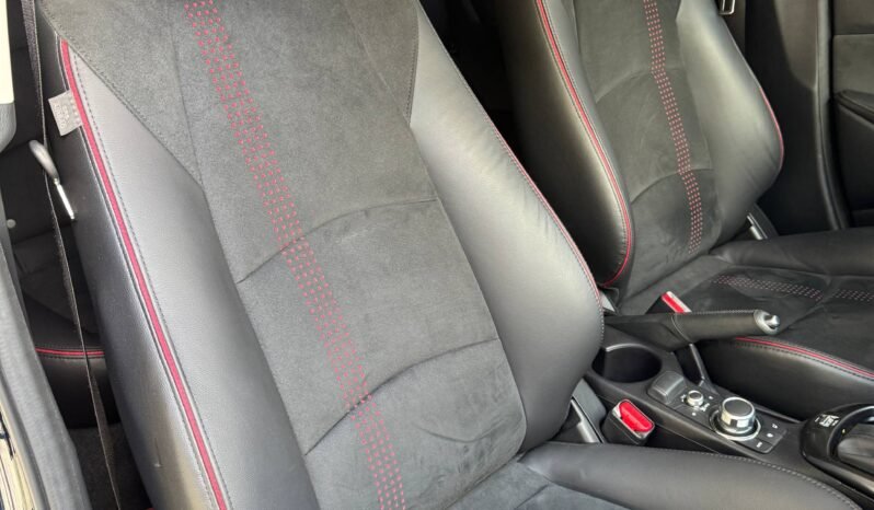
								MAZDA 2 CARBÓN EDITION HB 2.0 full									