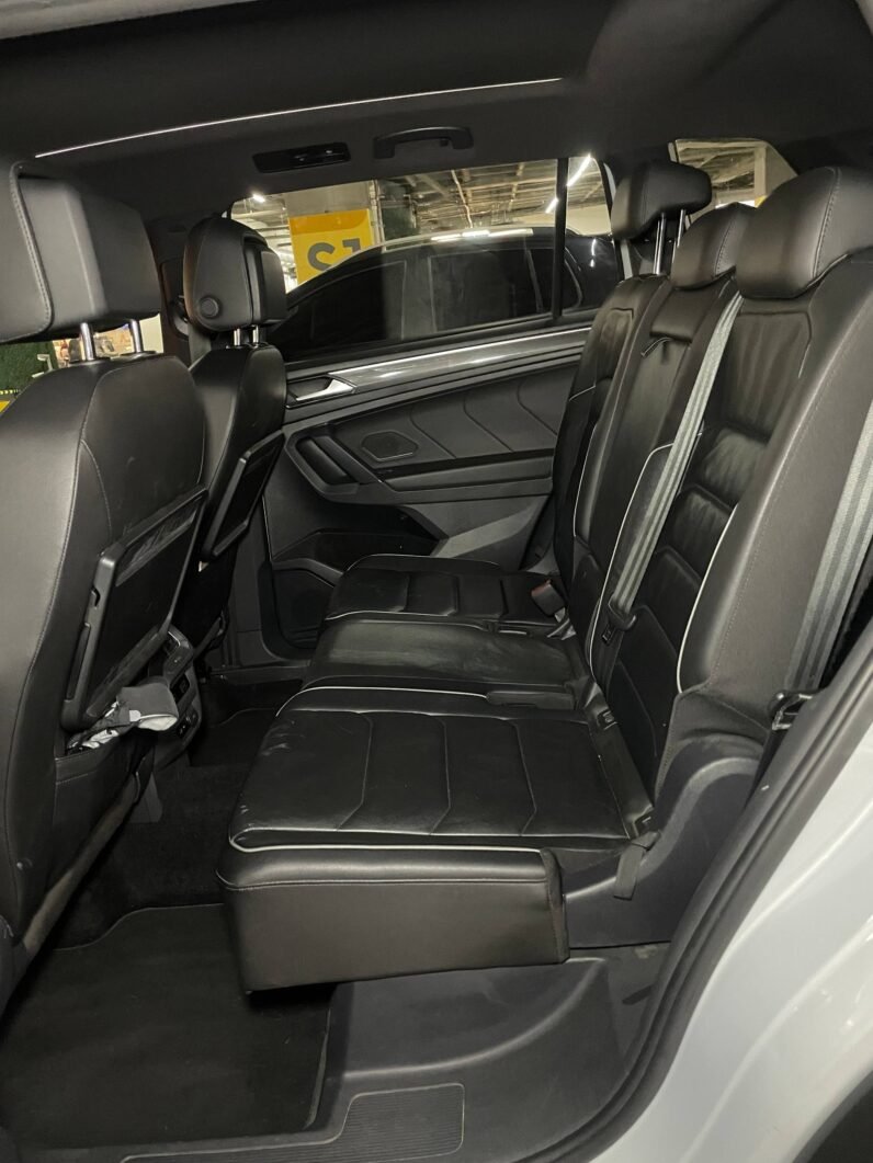 
								VOLKSWAGEN TIGUAN HIGHLINE AT 4X4 full									