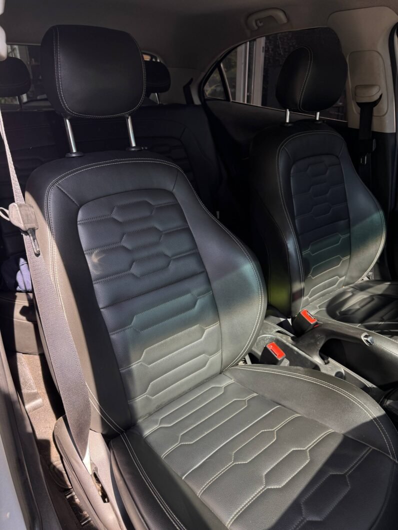 
								CHEVROLET ONIX LTZ HB MT 1.4 full									