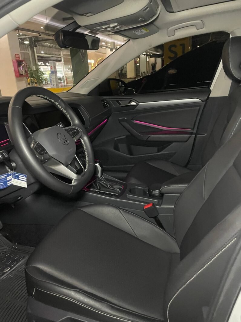 
								VOLKSWAGEN JETTA HIGHLINE TSI 1.4 AT full									