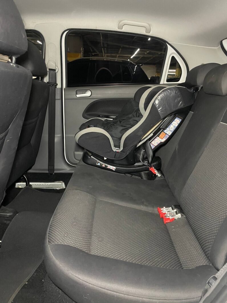 
								VOLKSWAGEN GOL HIGHLINE MT 1.6 full									