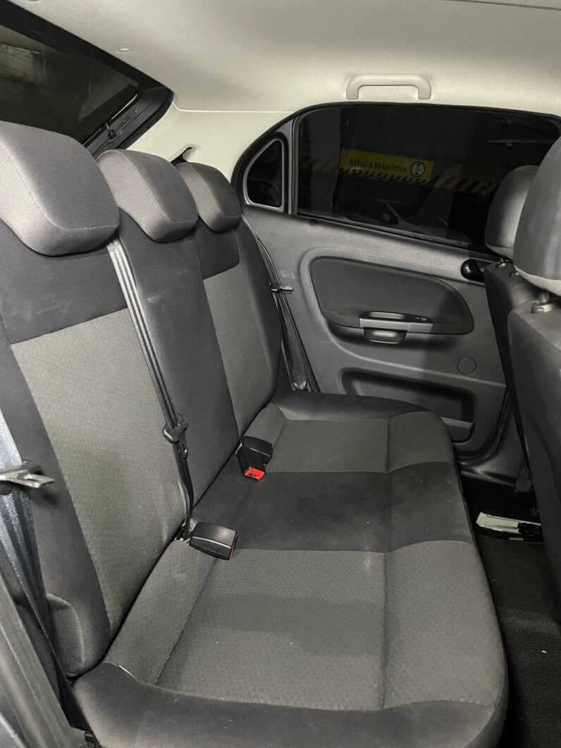 
								VOLKSWAGEN GOL COMFORTLINE MT 1.6 full									