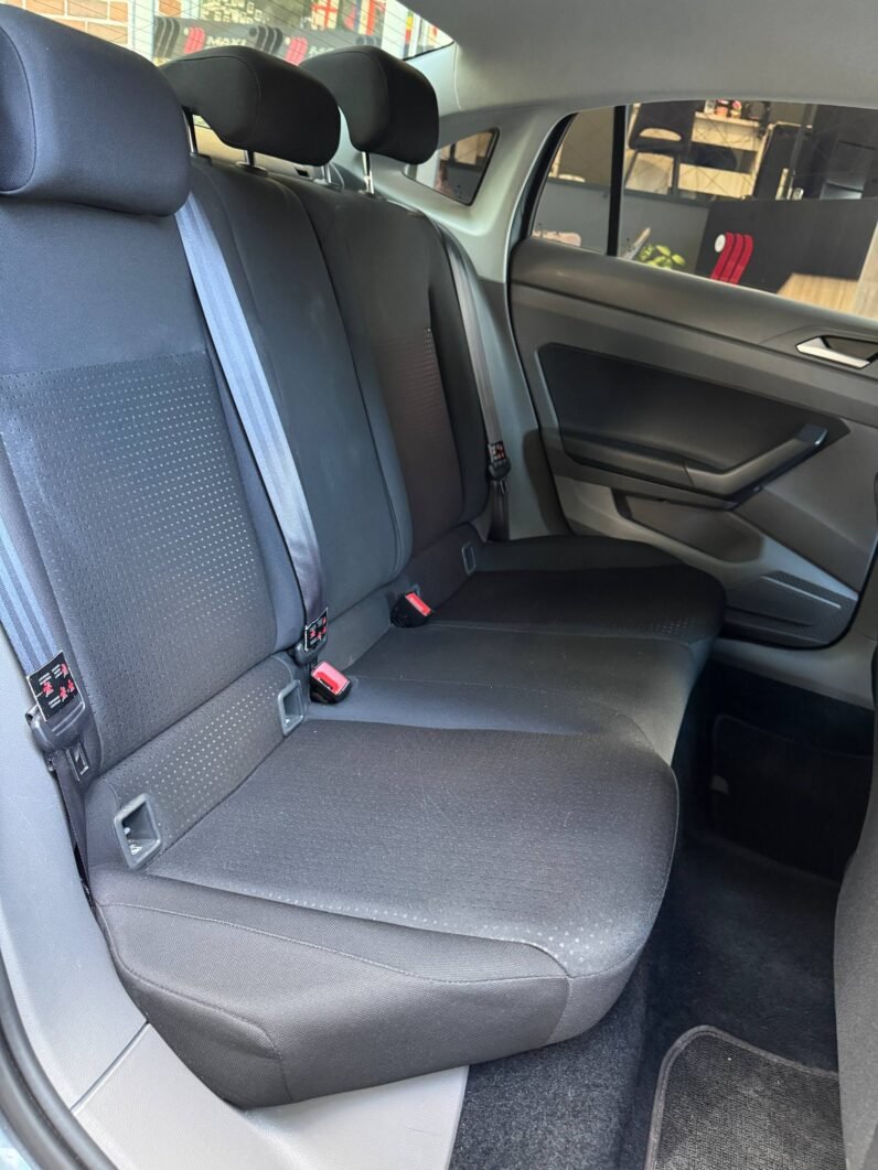 
								VOLKSWAGEN VIRTUS COMFORTLINE 1.6 AUT full									