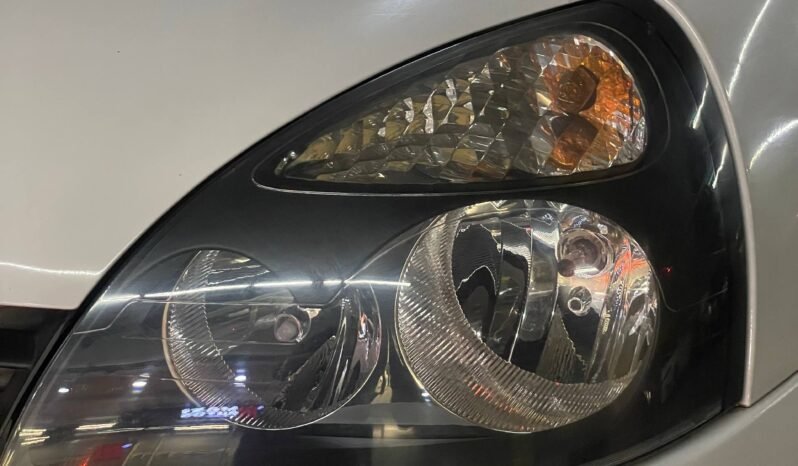 
								RENAULT CLIO CAMPUS full									
