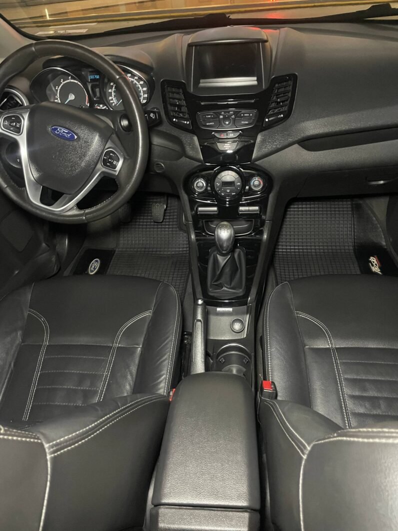 
								FORD FIESTA TITANIUM full									
