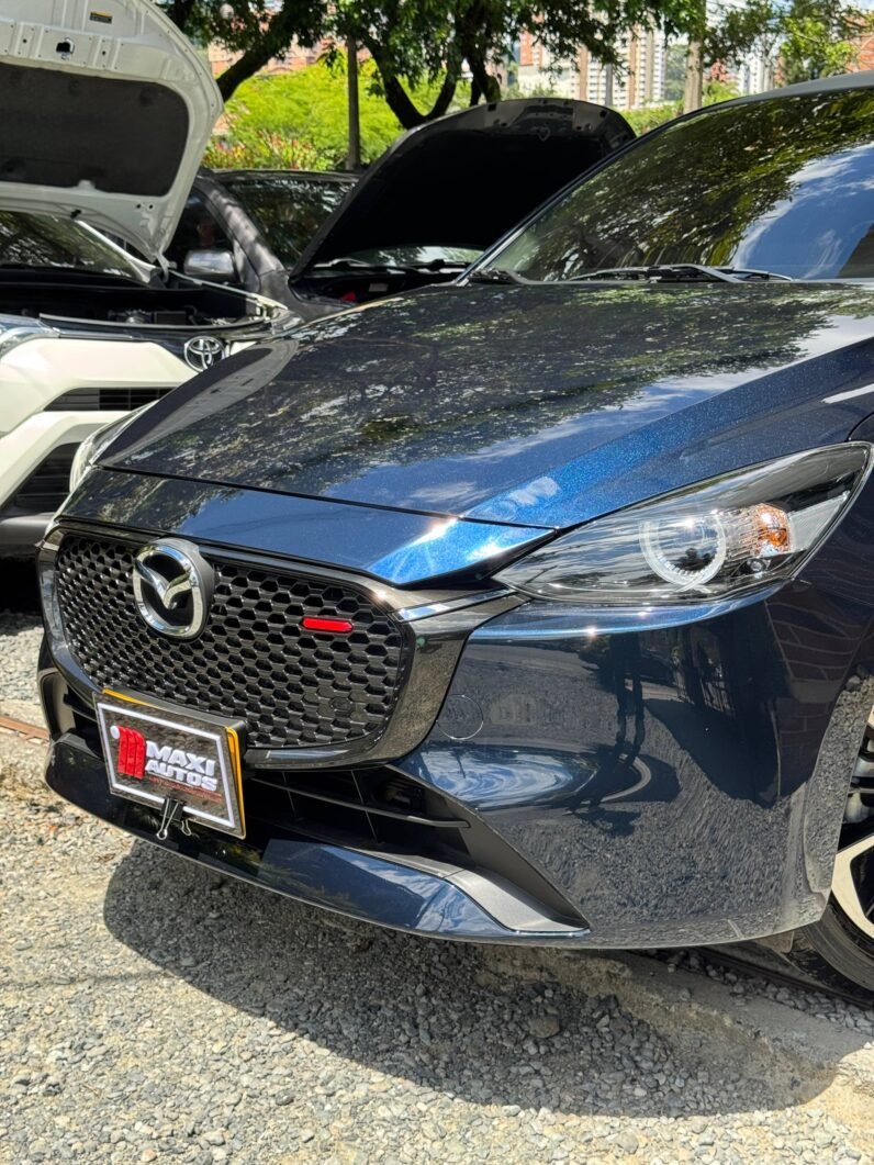 
								MAZDA 2 CARBÓN EDITION HB 2.0 full									