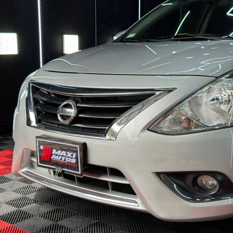 
								NISSAN VERSA ADVANCE AT 1.6 full									