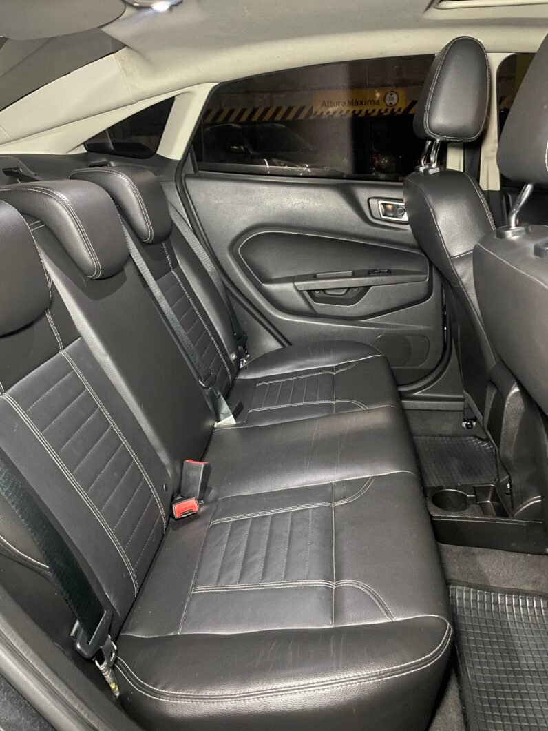 
								FORD FIESTA TITANIUM full									