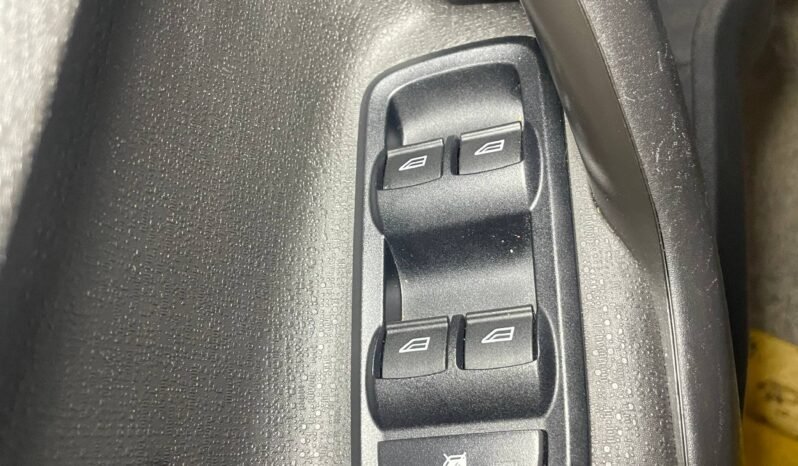 
								FORD FIESTA TITANIUM full									