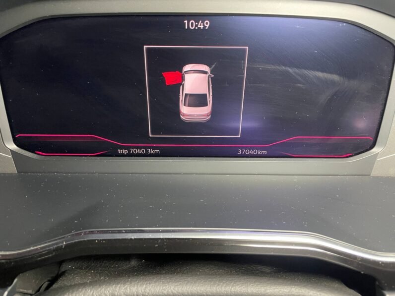 
								VOLKSWAGEN JETTA HIGHLINE TSI 1.4 AT full									