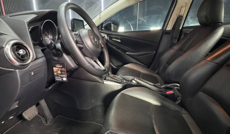 
								MAZDA 2 GRAND TOURING LX 1.5 AT full									