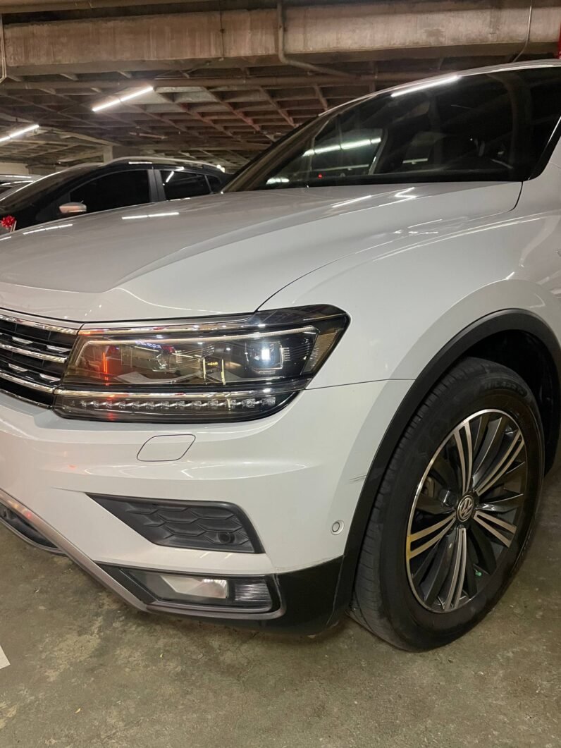 
								VOLKSWAGEN TIGUAN HIGHLINE AT 4X4 full									