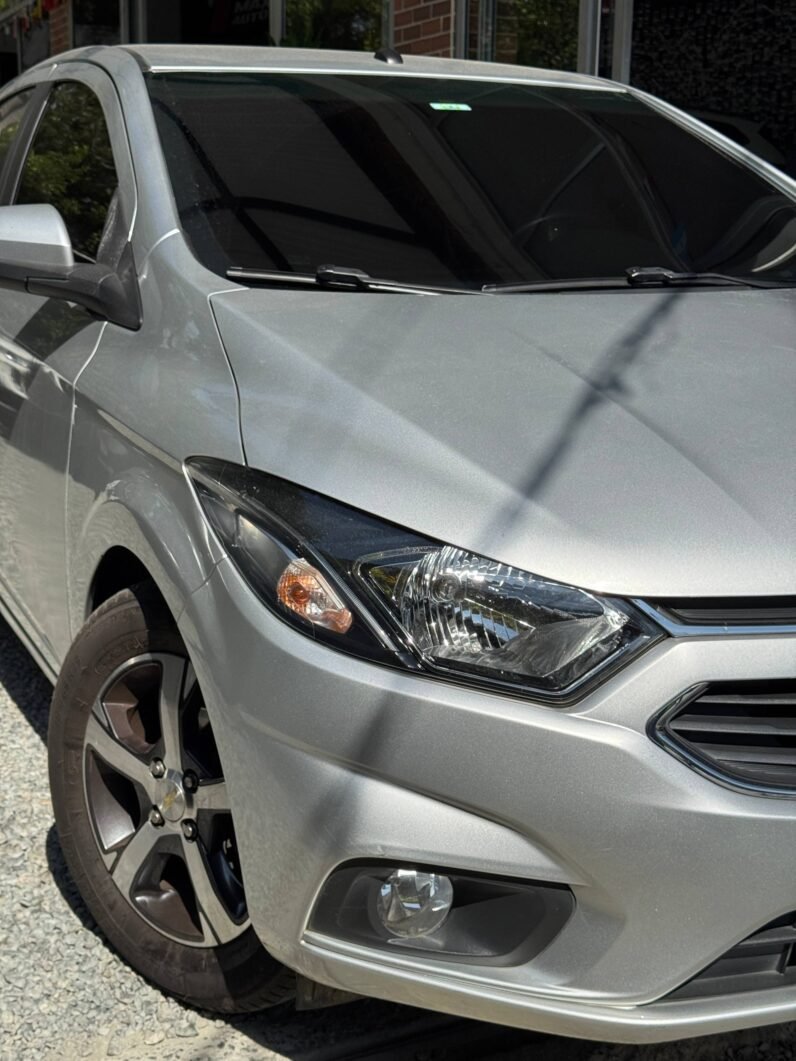 
								CHEVROLET ONIX LTZ HB MT 1.4 full									
