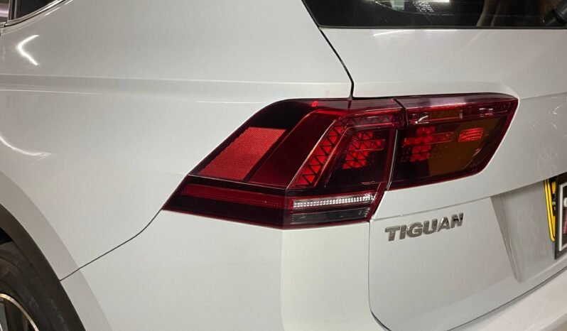 
								VOLKSWAGEN TIGUAN HIGHLINE AT 4X4 full									