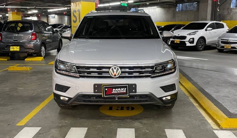 
								VOLKSWAGEN TIGUAN HIGHLINE AT 4X4 full									