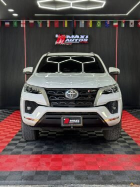 TOYOTA FORTUNER SR 2.7 AT 4X2 GASOLINA