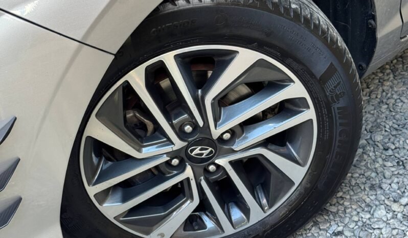 
								HYUNDAI ACCENT HB20 ADVANCE  MT 1.6  SD full									