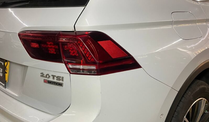 
								VOLKSWAGEN TIGUAN HIGHLINE AT 4X4 full									