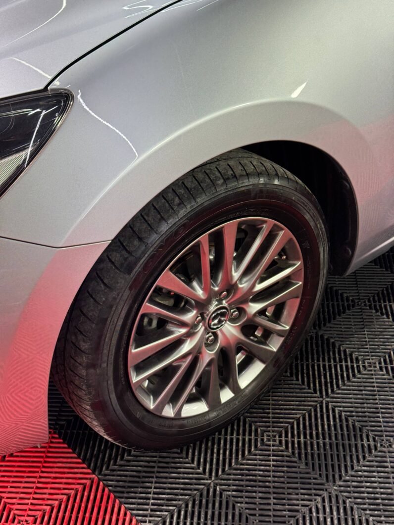 
								MAZDA 2 GRAND TOURING LX 1.5 AT full									