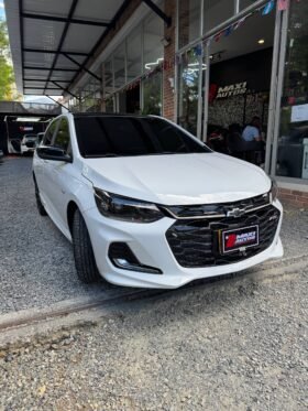 CHEVROLET ONIX RS MT HB